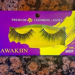 Cashmere 4D Lashes - Sassy